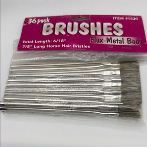 Silver Brushes - only contains 17 brushes